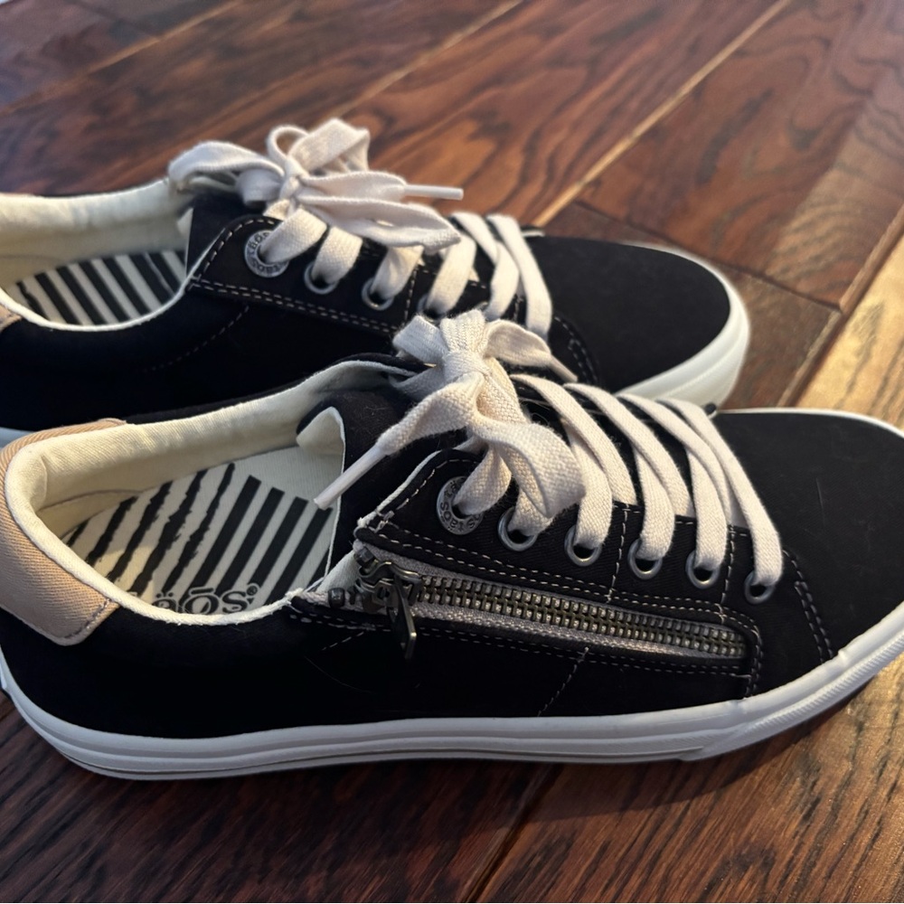 Taos Z Soul Black/Tan distressed sneakers